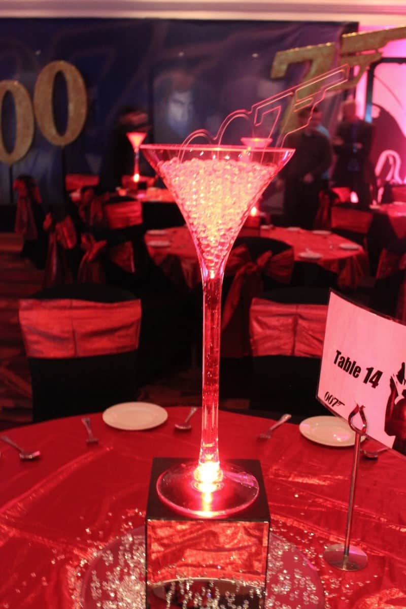 Light up martini table centre