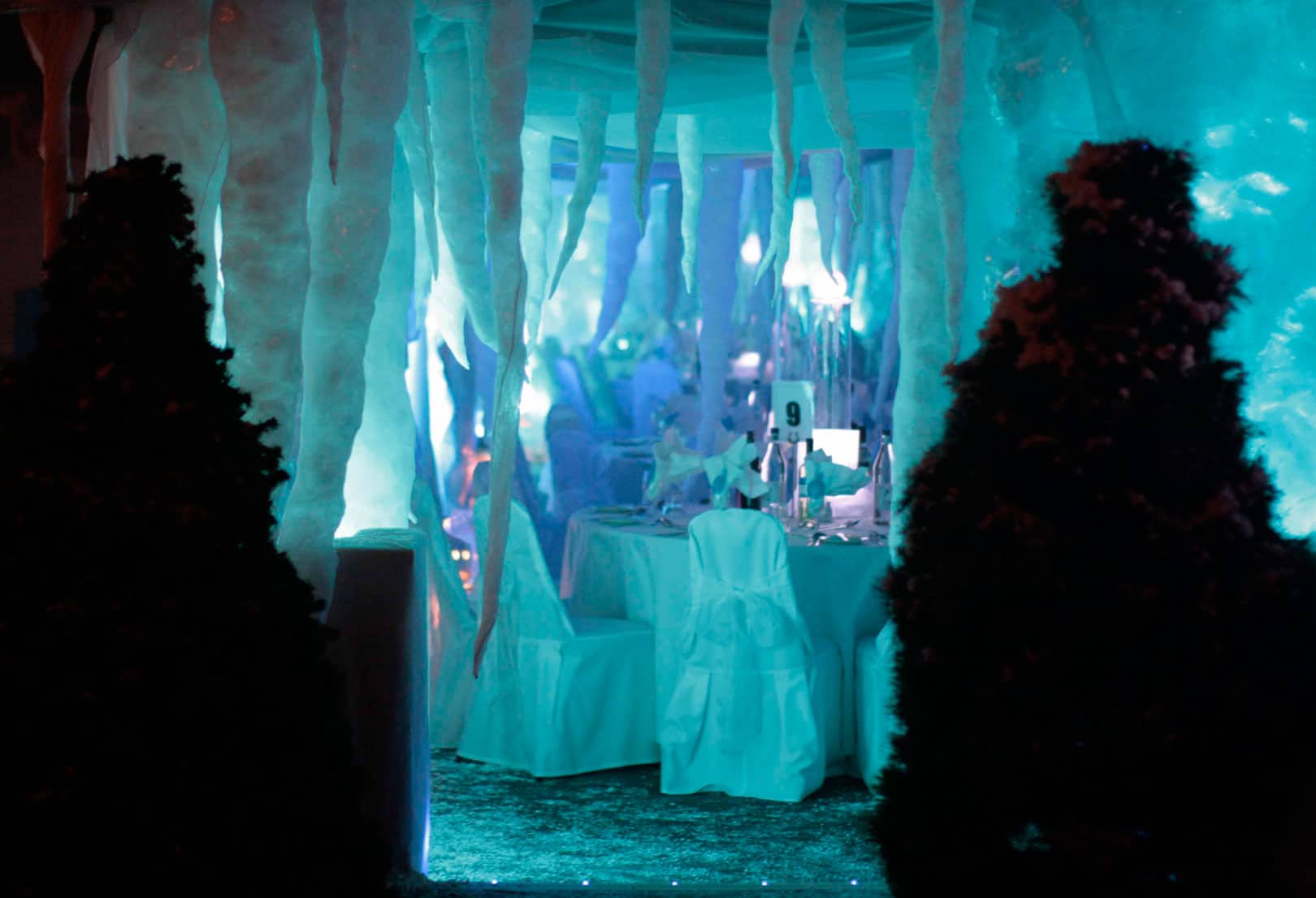 Ice-Cave-and-Icicles