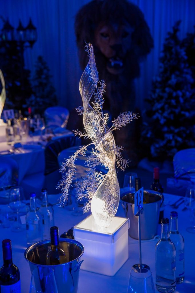 Icicle Ribbon Table Centres
