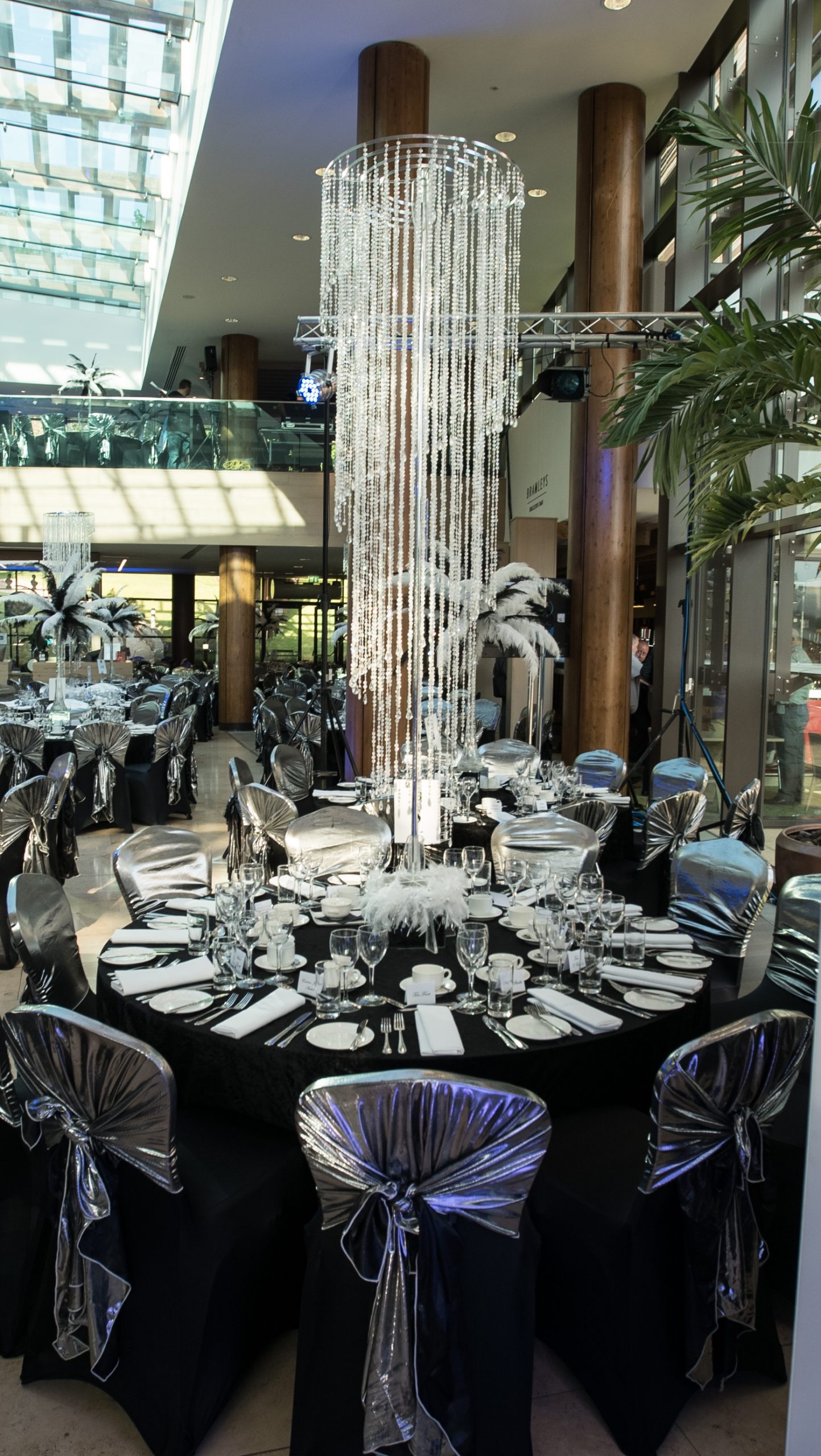 glitz & glam chandelier table centre