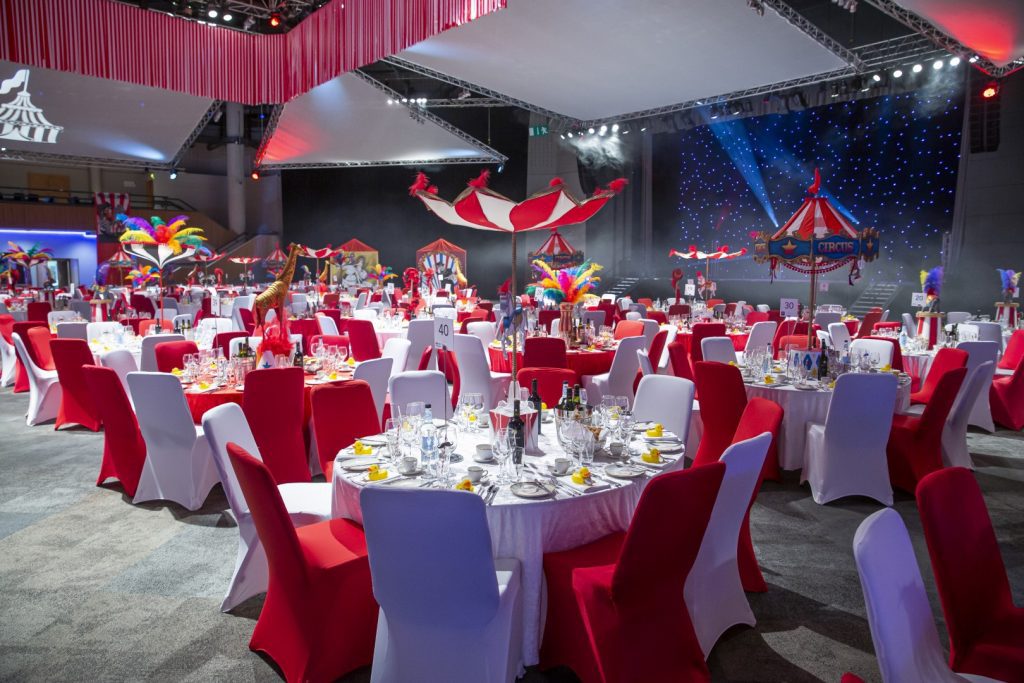 Eventologists Circus Carousel Table Centre (3)