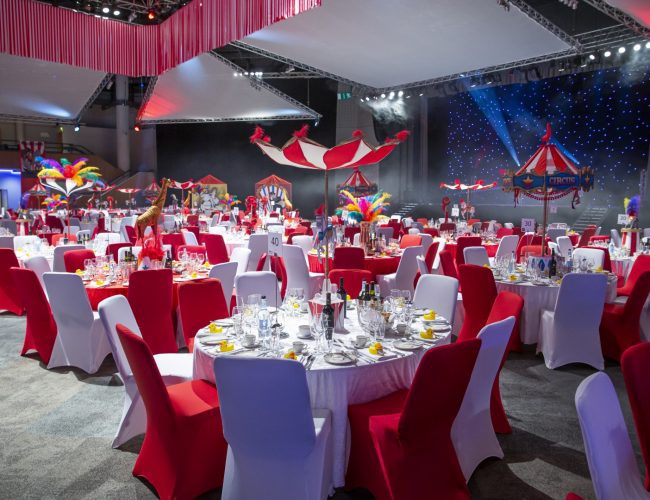 Circus Theme Carousel Horse Table Centre - Eventologists