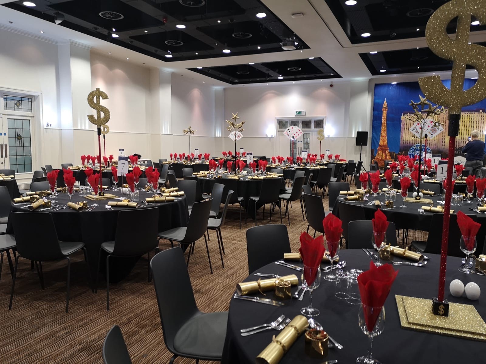 Dollar Sign Table Centres - Eventologists