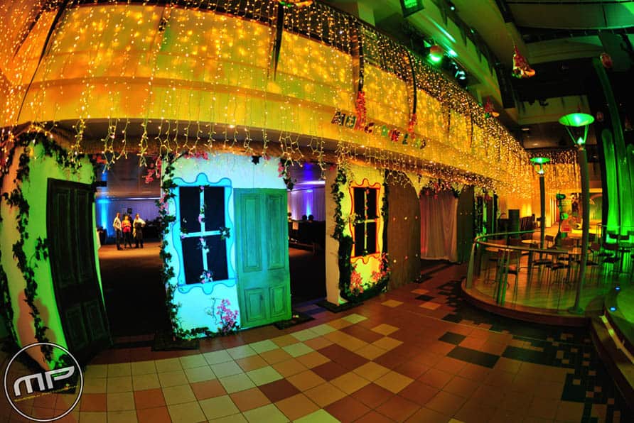 Eventologists Wizard Of Oz Themed Event Fairylights Wall Hire