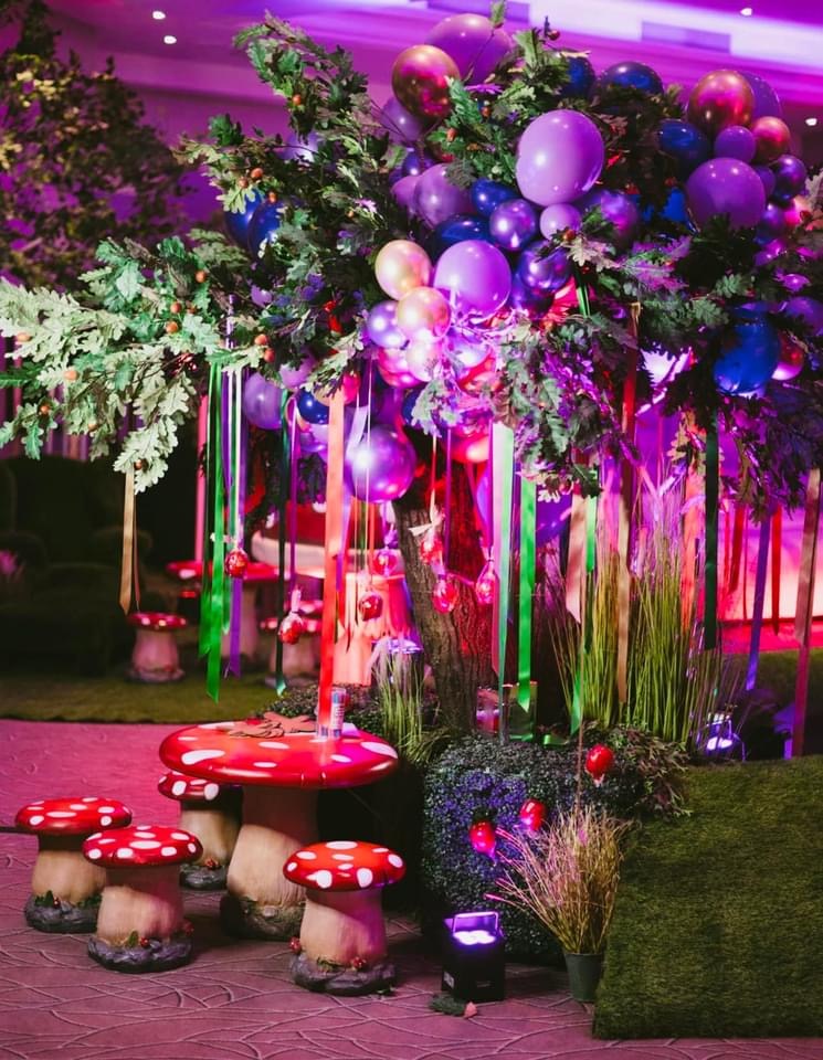 Eventologists Willy Wonka Theme Event Balloon Decor
