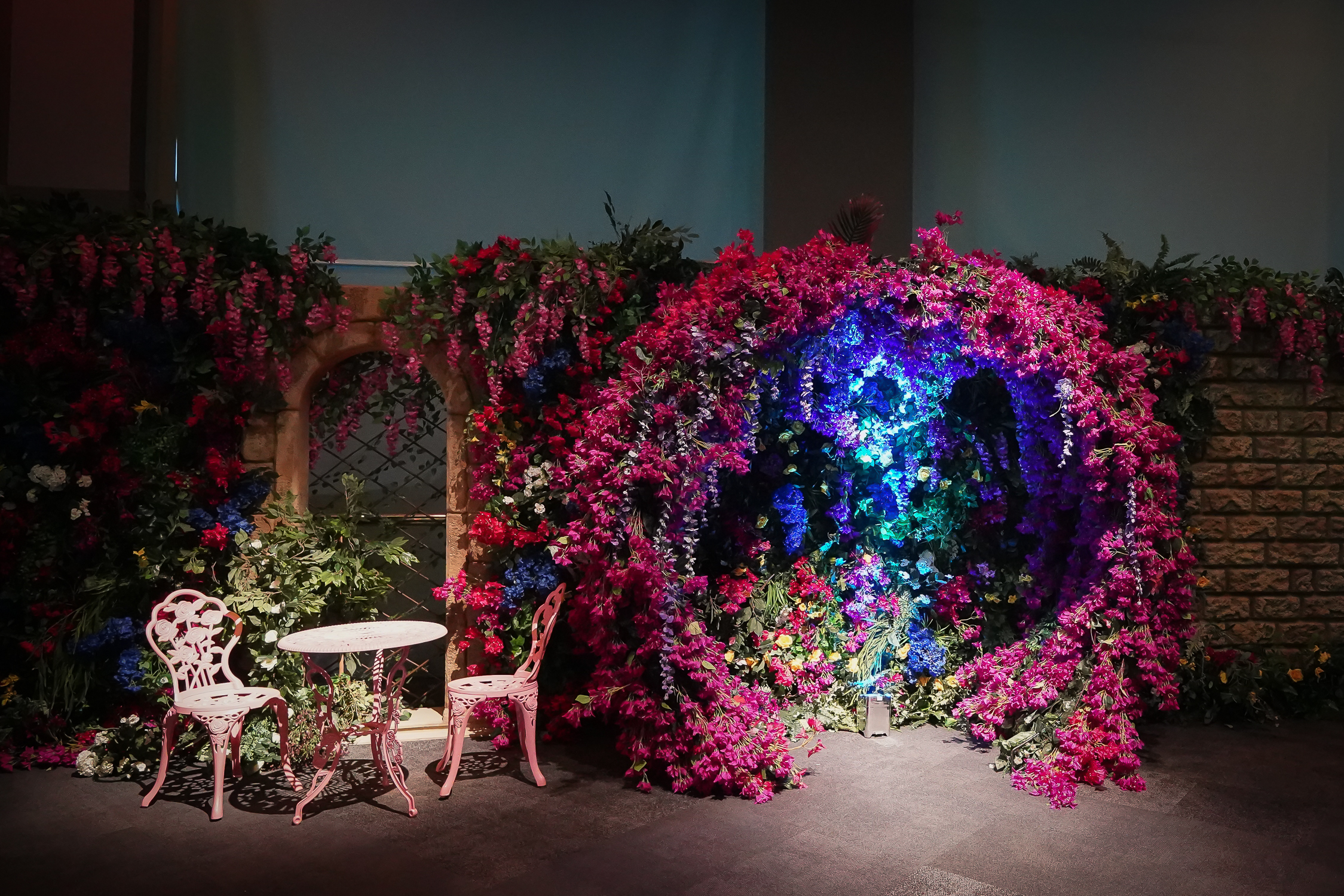Eventologists Floral Photobackdrop Installation