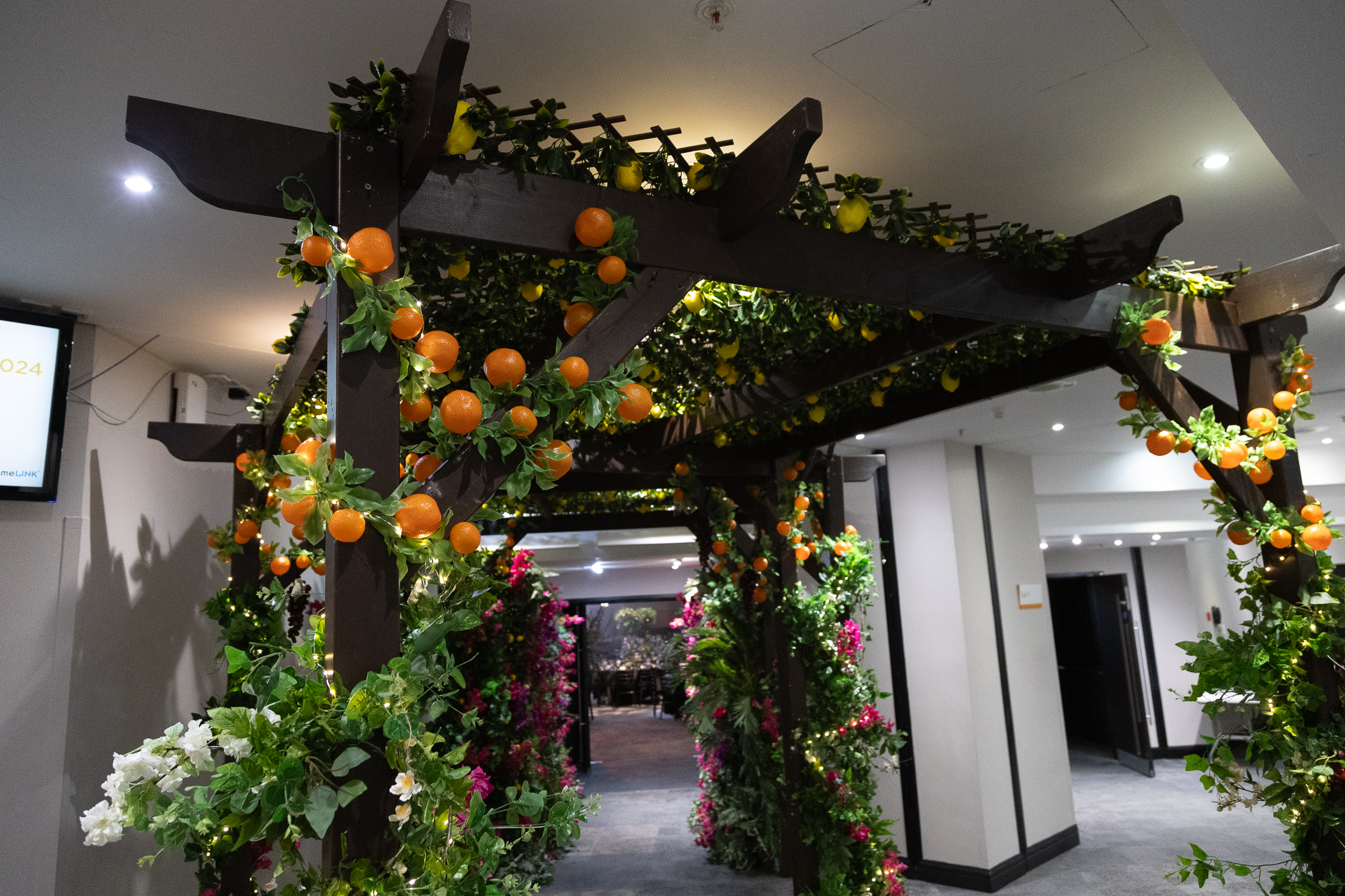 Eventologists Pergola With Fruit
