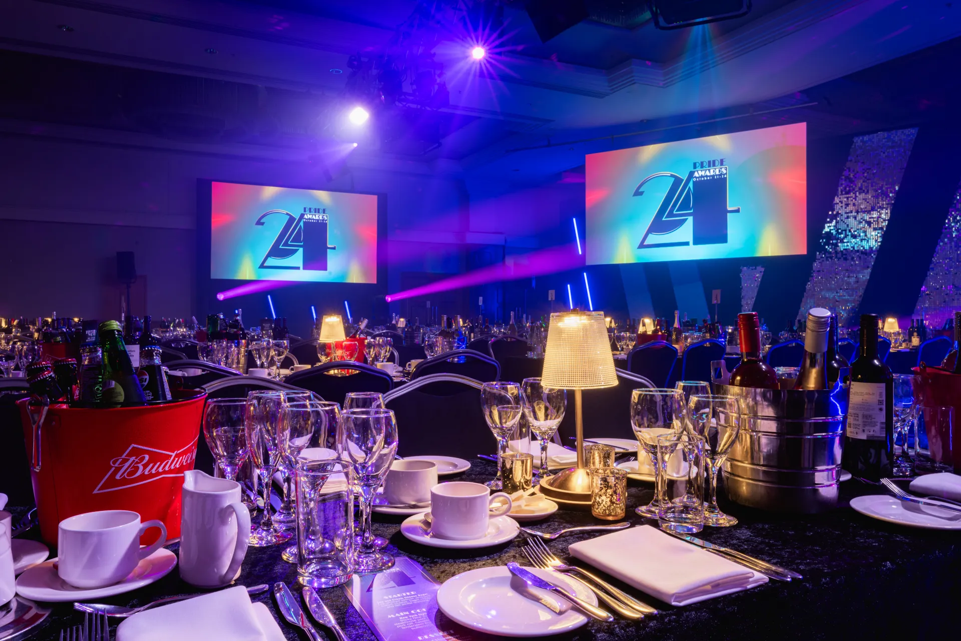 70s-Lit Awards Dinner Table Setting