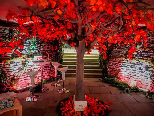Eventologists-Bespoke-Exhibition-Build-And-Design-Chill-Out-Space-Autumn-Tree-Idea